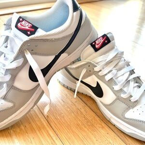 Nike Dunk Low SE Grey Fog Athletic Shoes
